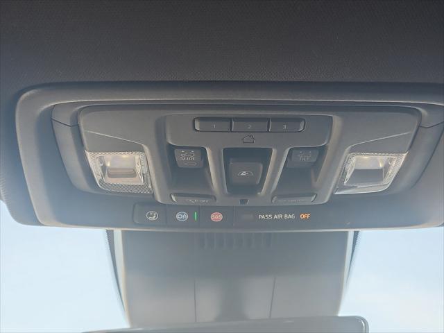 used 2022 GMC Sierra 1500 car, priced at $52,478
