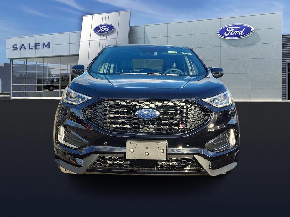 new 2024 Ford Edge car, priced at $50,627