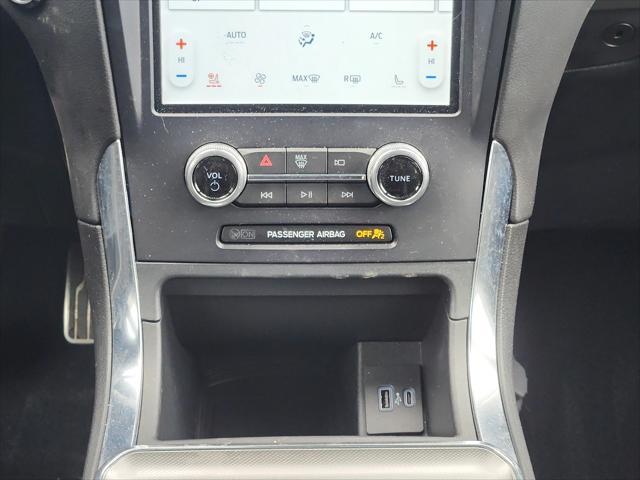 used 2022 Ford Edge car, priced at $34,978