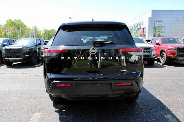 new 2025 Nissan Pathfinder car, priced at $38,104