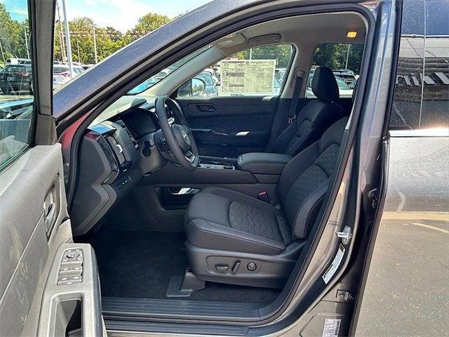 new 2025 Nissan Pathfinder car, priced at $41,891