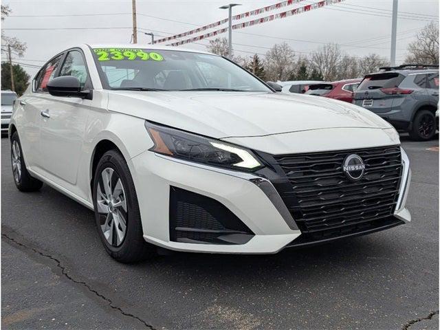used 2025 Nissan Altima car, priced at $22,990