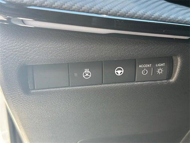 new 2025 Nissan Kicks car, priced at $29,998