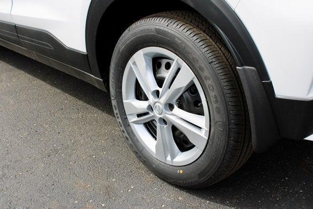 new 2025 Nissan Kicks car, priced at $23,179