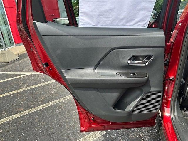 new 2025 Nissan Kicks car, priced at $28,979