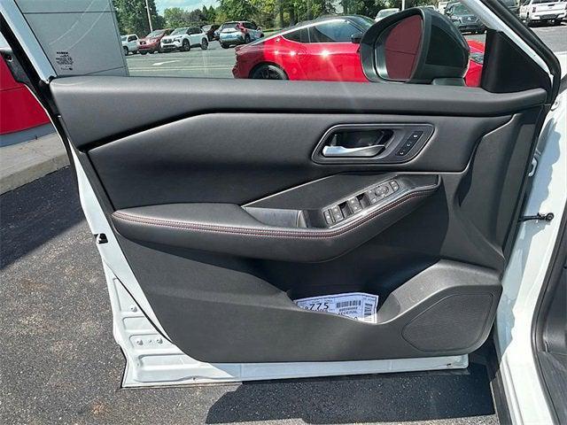 new 2025 Nissan Rogue car, priced at $33,629