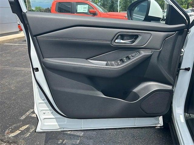 new 2025 Nissan Rogue car, priced at $33,666