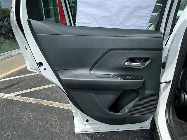 new 2025 Nissan Kicks car, priced at $28,662