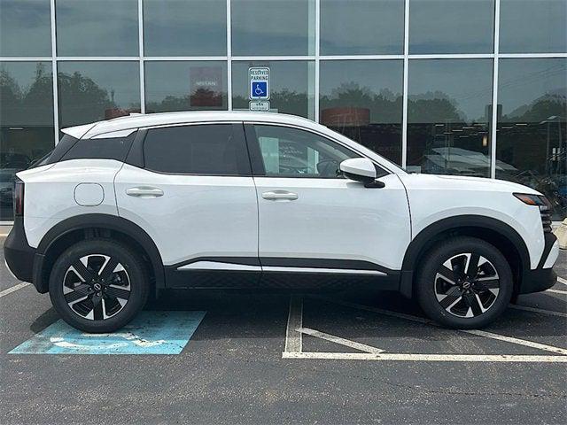 new 2025 Nissan Kicks car, priced at $28,662