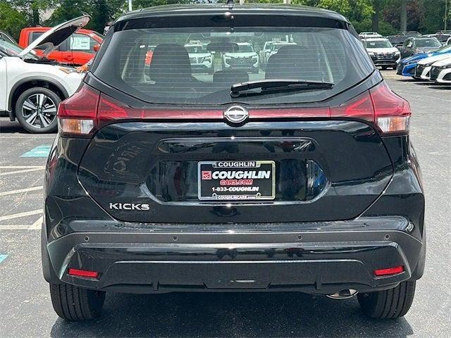 new 2025 Nissan Kicks car, priced at $23,257