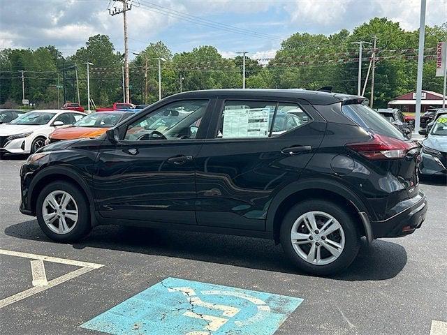 new 2025 Nissan Kicks car, priced at $23,257