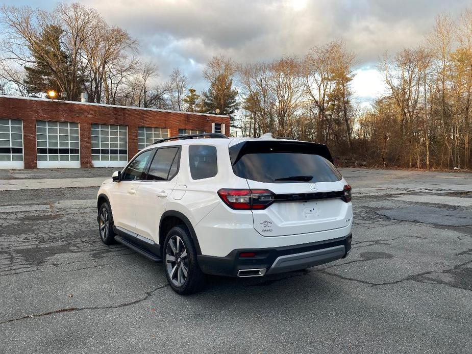 used 2024 Honda Pilot car, priced at $49,789