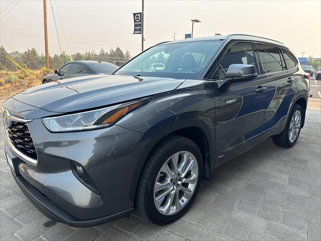 used 2021 Toyota Highlander Hybrid car, priced at $42,990