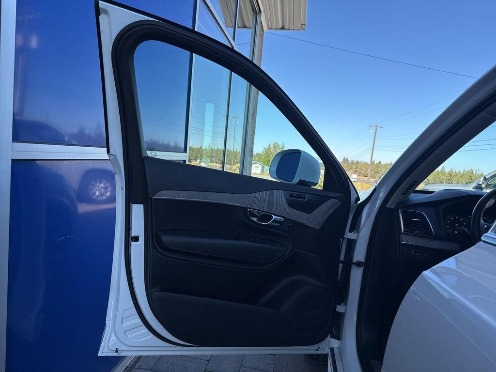 used 2022 Volvo XC90 Recharge Plug-In Hybrid car, priced at $41,190