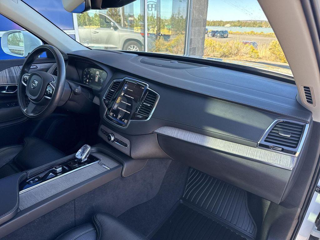 used 2022 Volvo XC90 Recharge Plug-In Hybrid car, priced at $41,190