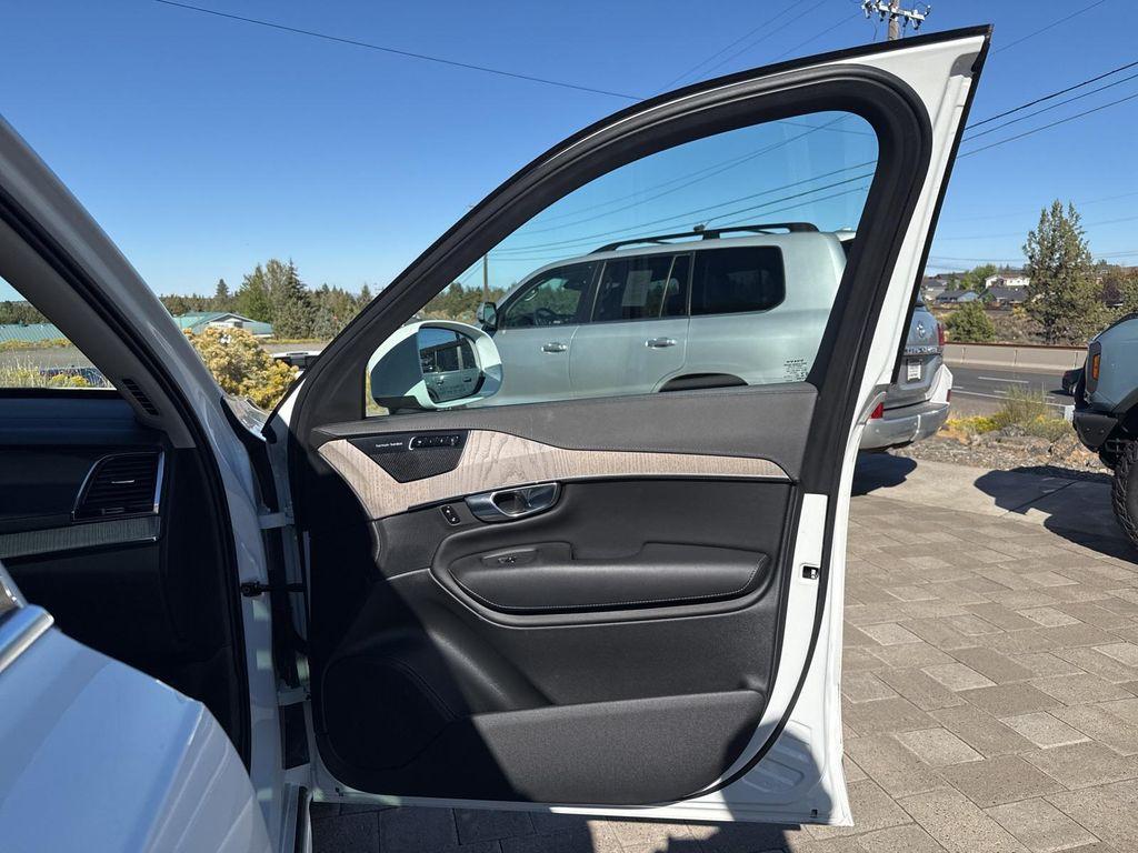 used 2022 Volvo XC90 Recharge Plug-In Hybrid car, priced at $41,190