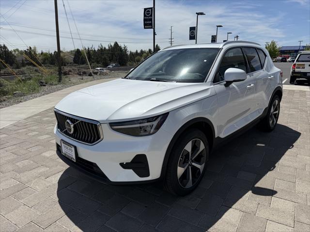 new 2025 Volvo XC40 car, priced at $46,035