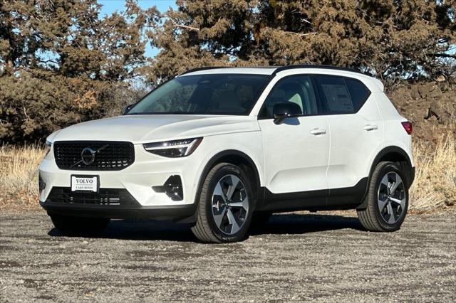 new 2025 Volvo XC40 car, priced at $48,315