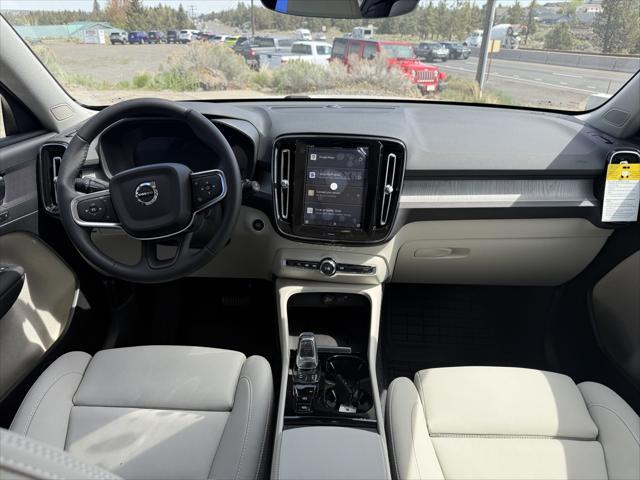 new 2025 Volvo XC40 car, priced at $48,315