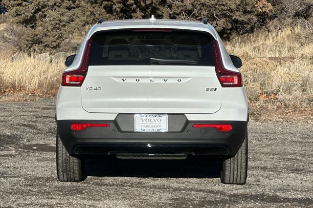 new 2025 Volvo XC40 car, priced at $48,315