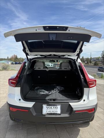 new 2025 Volvo XC40 car, priced at $48,315
