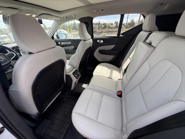new 2025 Volvo XC40 car, priced at $48,315