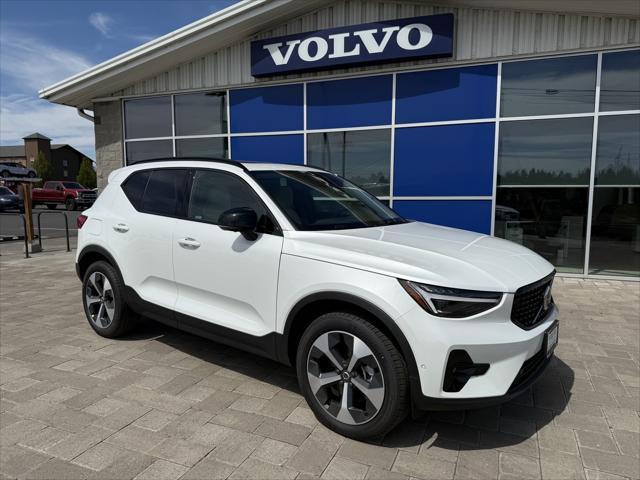 new 2025 Volvo XC40 car, priced at $48,315