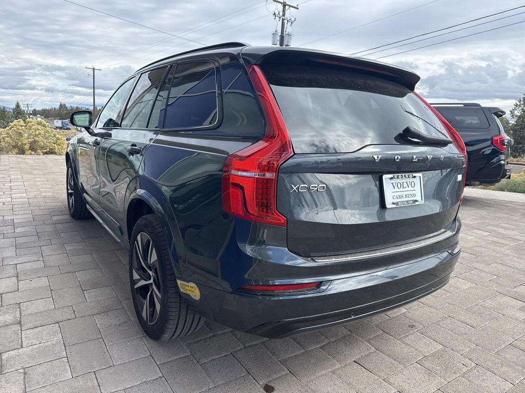 used 2022 Volvo XC90 Recharge Plug-In Hybrid car, priced at $45,990