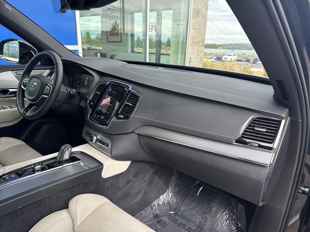 used 2022 Volvo XC90 Recharge Plug-In Hybrid car, priced at $45,990