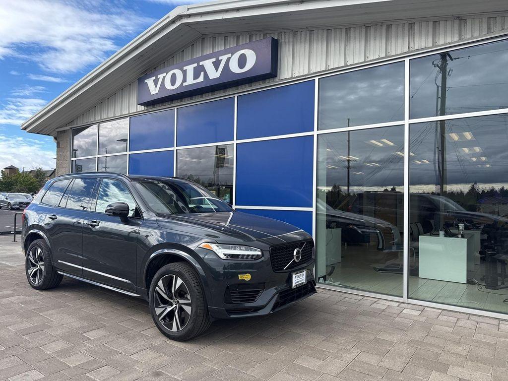 used 2022 Volvo XC90 Recharge Plug-In Hybrid car, priced at $45,990