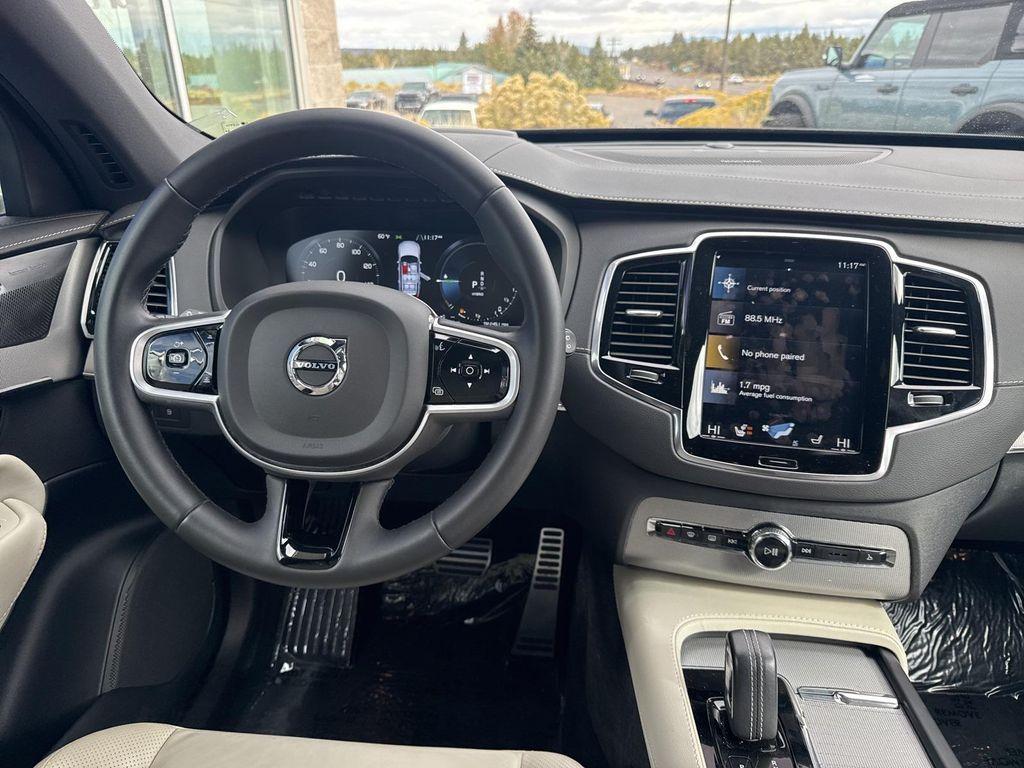 used 2022 Volvo XC90 Recharge Plug-In Hybrid car, priced at $45,990