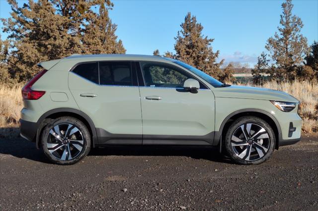 new 2025 Volvo XC40 car, priced at $54,835