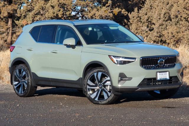 new 2025 Volvo XC40 car, priced at $54,835