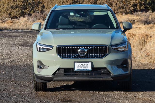 new 2025 Volvo XC40 car, priced at $54,835