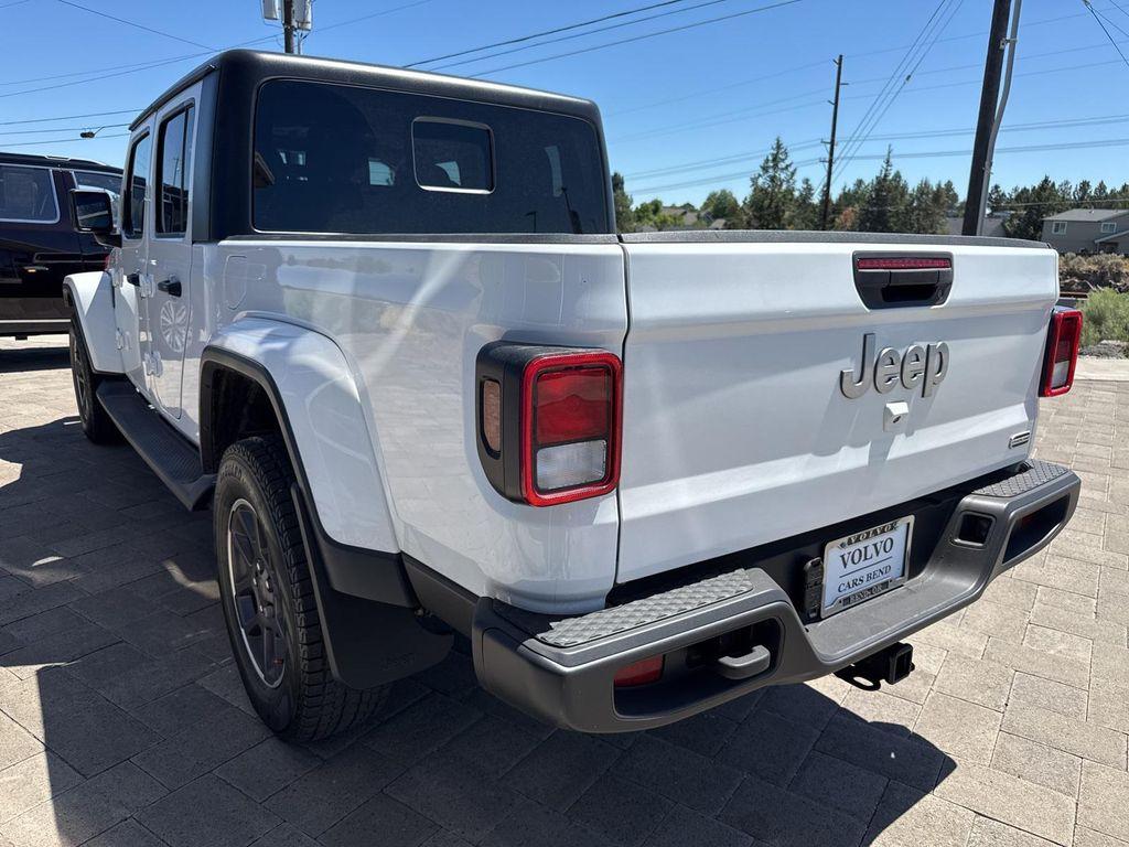 used 2021 Jeep Gladiator car, priced at $33,190