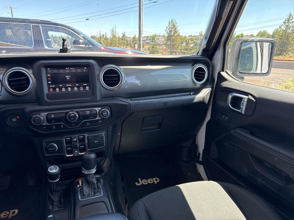 used 2021 Jeep Gladiator car, priced at $33,190