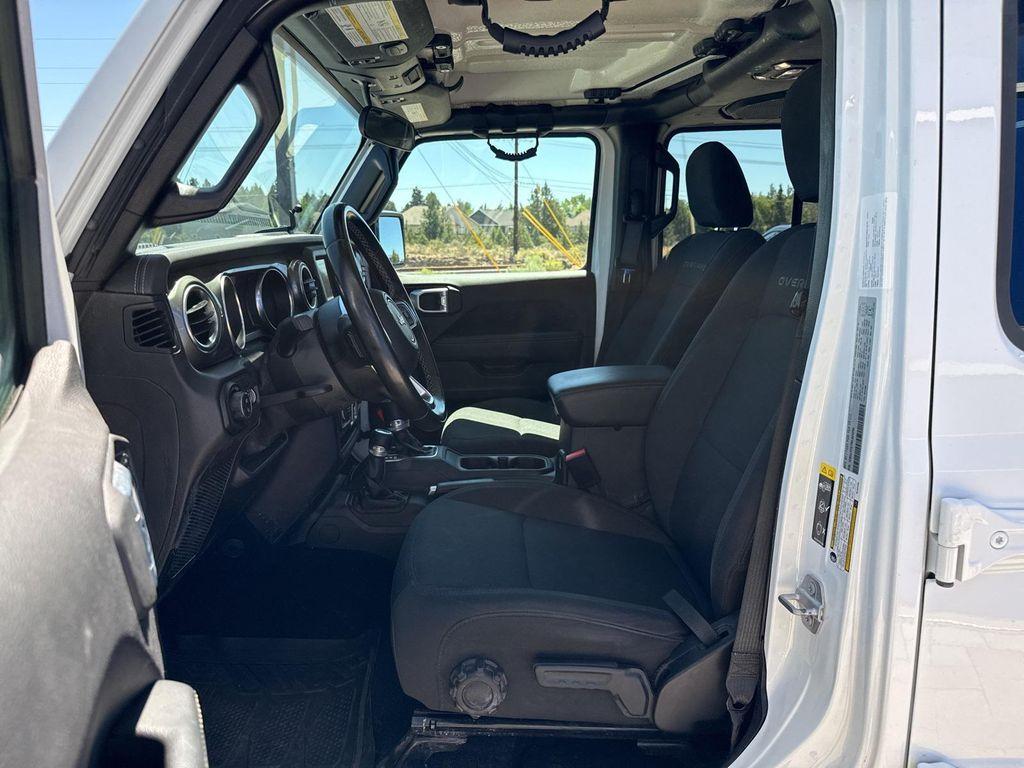 used 2021 Jeep Gladiator car, priced at $33,190