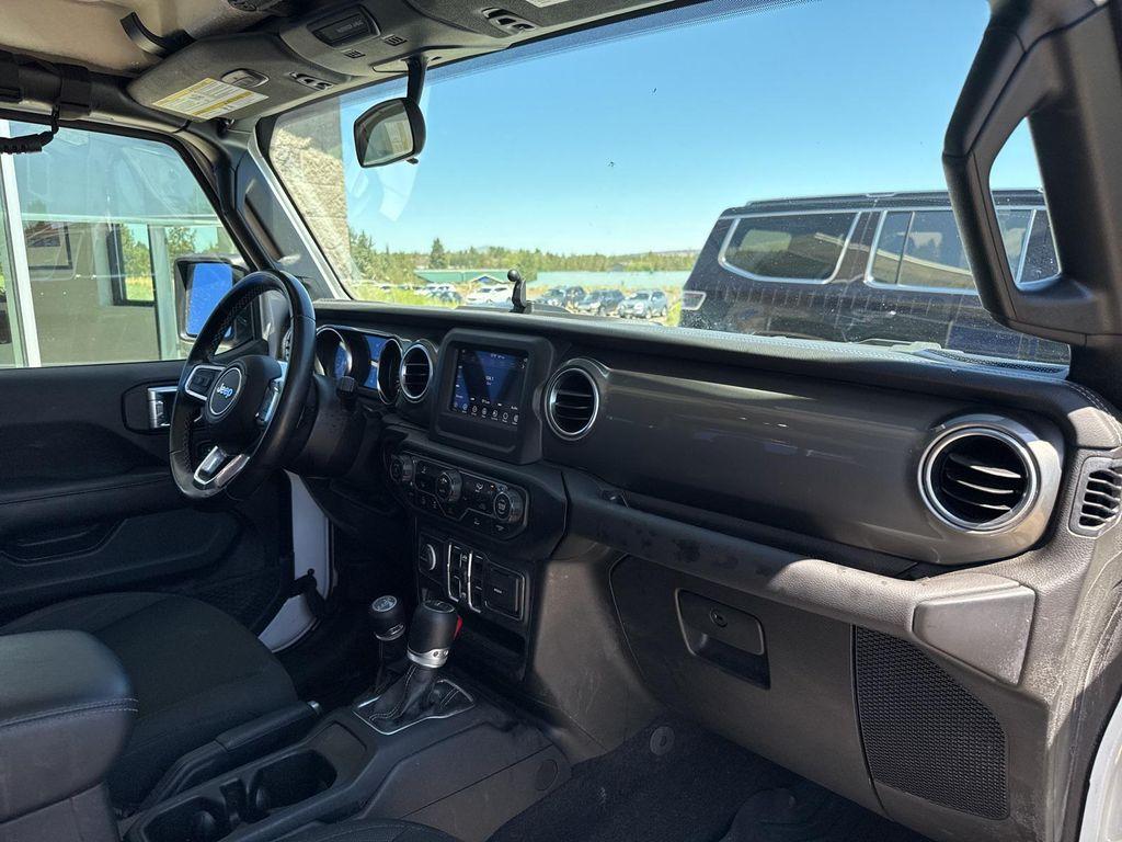 used 2021 Jeep Gladiator car, priced at $33,190