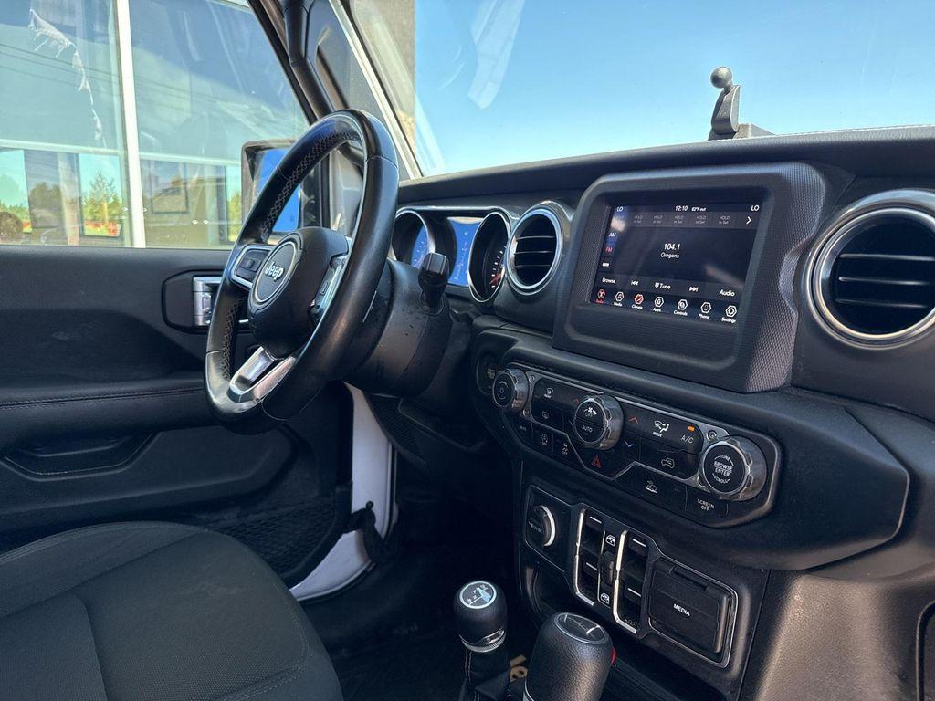 used 2021 Jeep Gladiator car, priced at $33,190