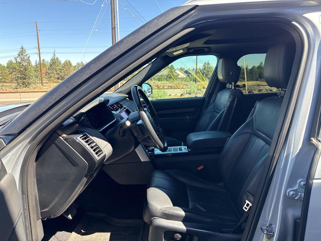 used 2019 Land Rover Discovery car, priced at $21,290