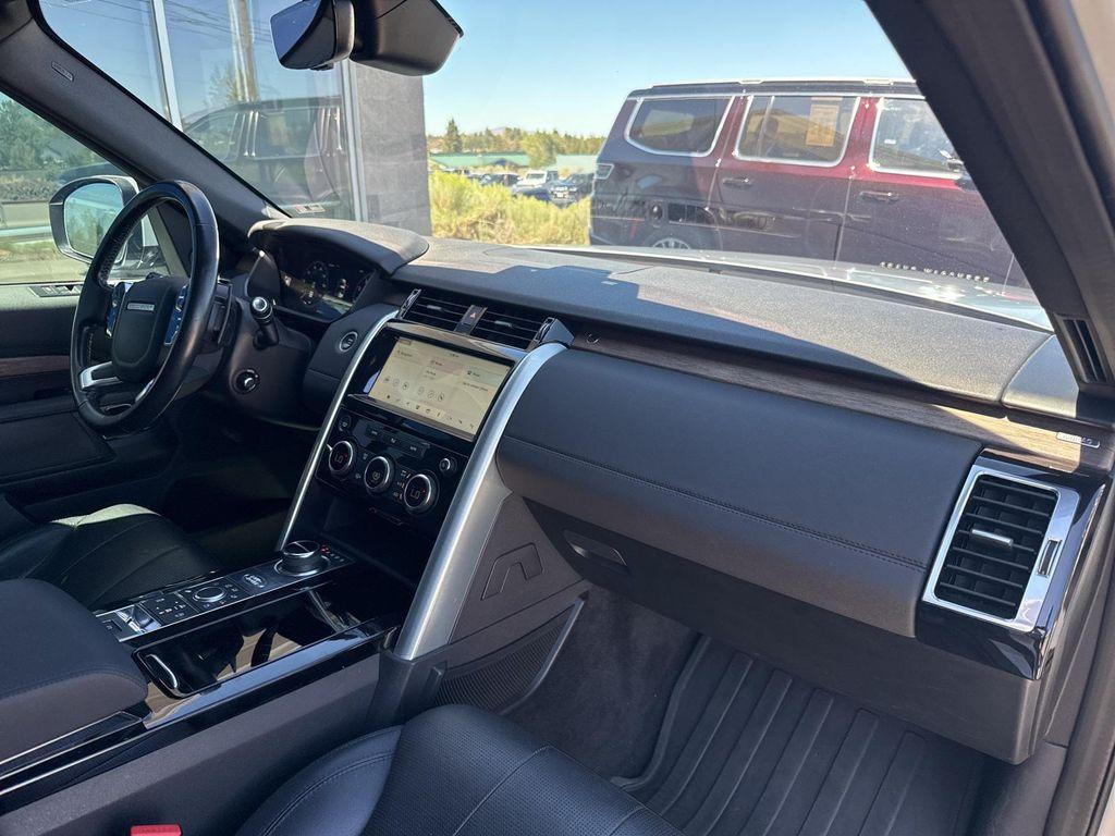 used 2019 Land Rover Discovery car, priced at $21,290