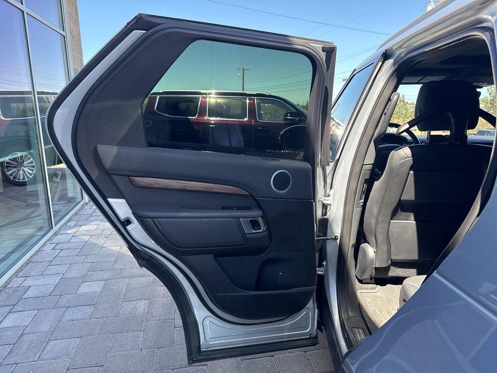 used 2019 Land Rover Discovery car, priced at $21,290