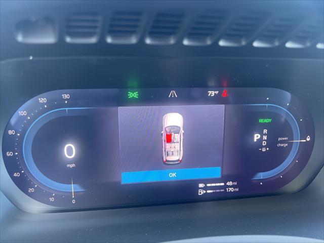 new 2025 Volvo XC90 Plug-In Hybrid car
