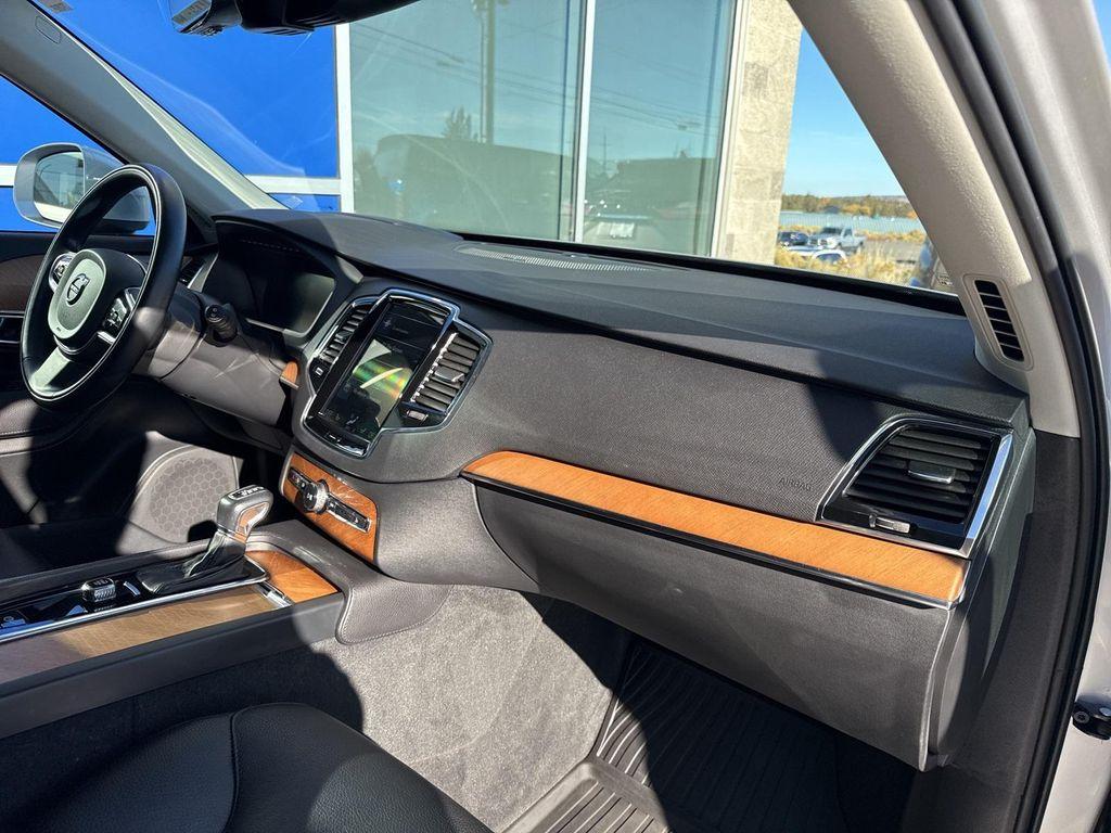 used 2022 Volvo XC90 car, priced at $37,490