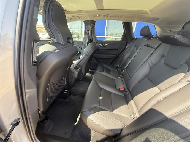 new 2025 Volvo XC60 car