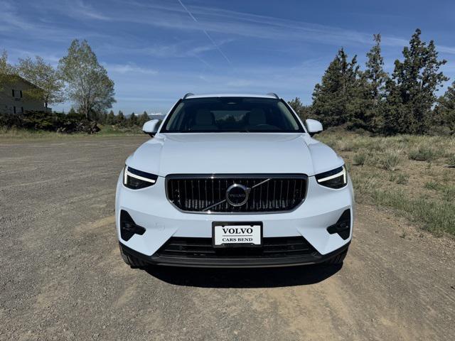 new 2024 Volvo XC40 car, priced at $51,435