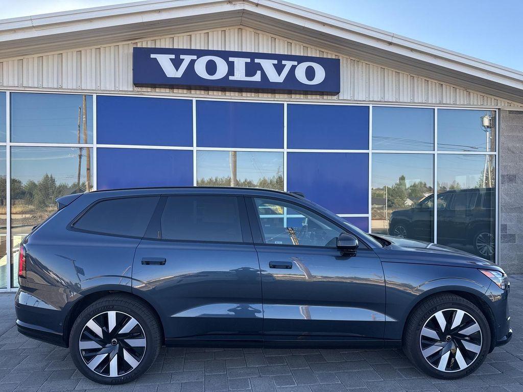 new 2025 Volvo EX90 car, priced at $91,367