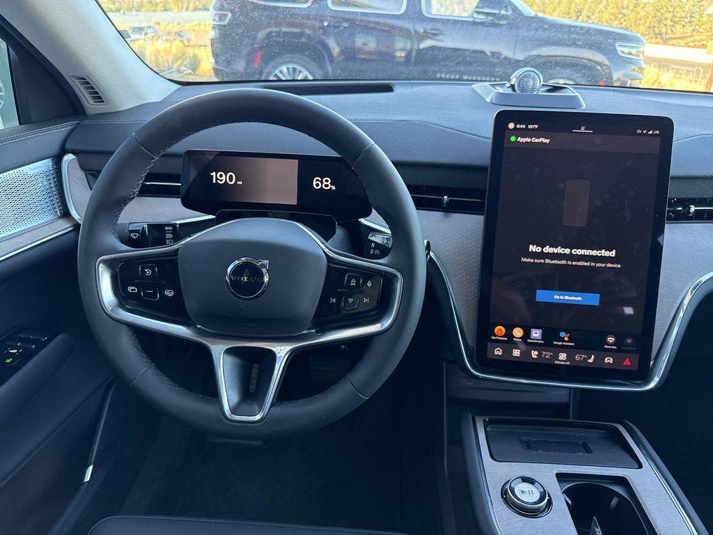 new 2025 Volvo EX90 car, priced at $91,367