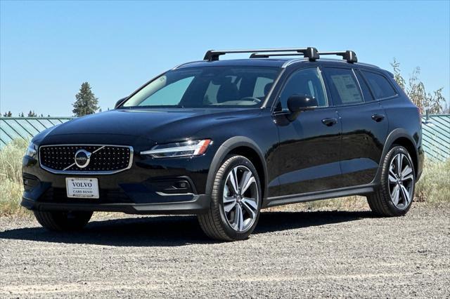 new 2024 Volvo V60 Cross Country car, priced at $55,685