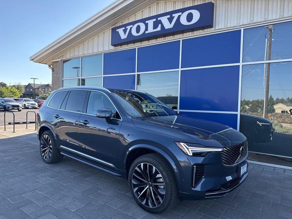 new 2025 Volvo XC90 Plug-In Hybrid car